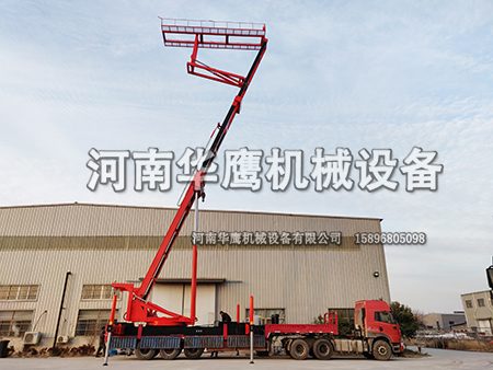 四川客戶舉升18.6m高空壓瓦機(jī)